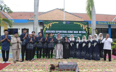 SMKN 3 Kota Probolinggo Melaksanakan Kegiatan Isra Mi’raj Penuh Keteladanan